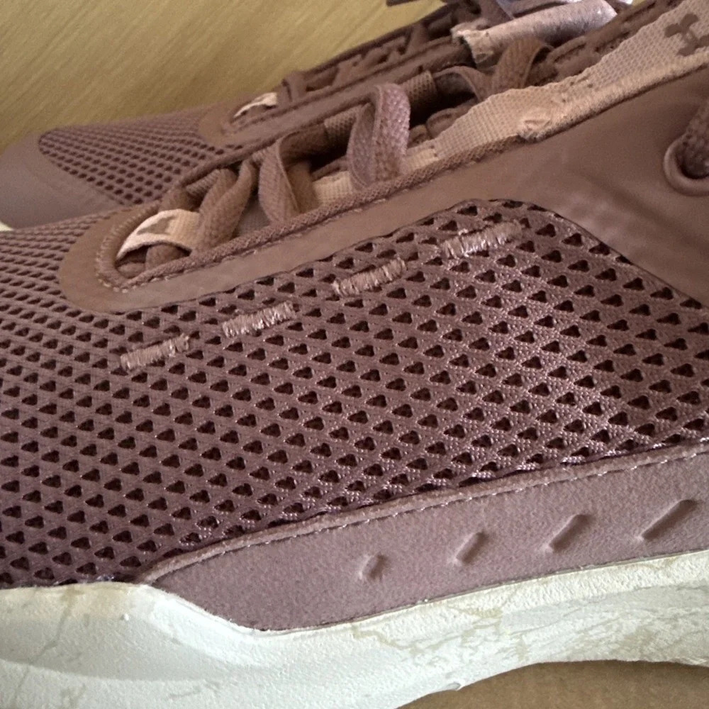 Under Armour‎ Women's Project Rock Blood Sweat Respect 5, Maroon Pink, Size 9.5